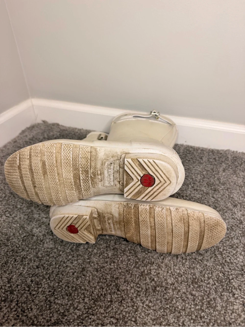 Hunter Tall Rain Boots in Cream with Red Logo